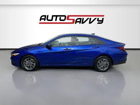 Used 2024 Hyundai Elantra SEL FWD image 4