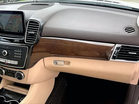 Used 2017 Mercedes-Benz GLE 350 image 19