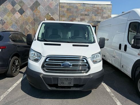 Used 2016 Ford Transit 150 130 Low Roof w/ Exterior Upgrade Package RWD image 5