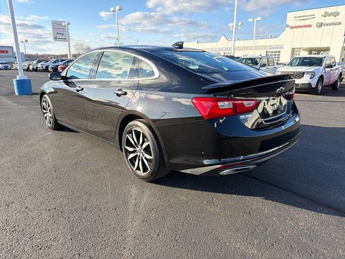 Used 2023 Chevrolet Malibu RS image 3