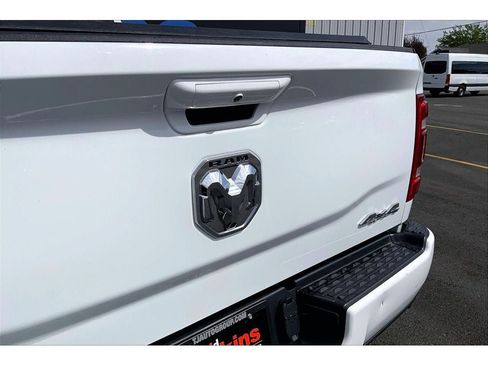 Used 2024 RAM 2500 Limited AWD/4WD image 31