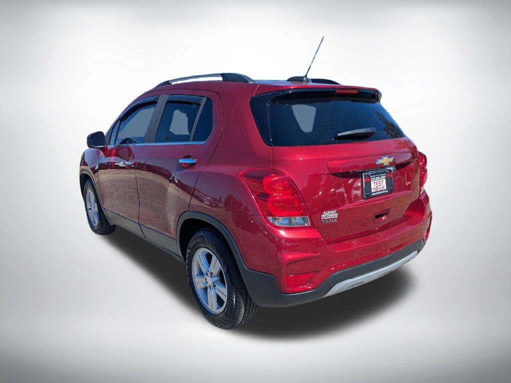 Used 2020 Chevrolet Trax LT w/ Driver Confidence Package FWD image 5