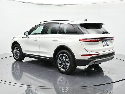 New 2026 Lincoln Corsair Premiere image 8