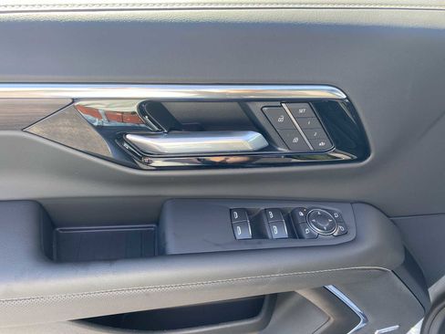 New 2026 Chevrolet Suburban Premier w/ Sun And Tow Package image 24