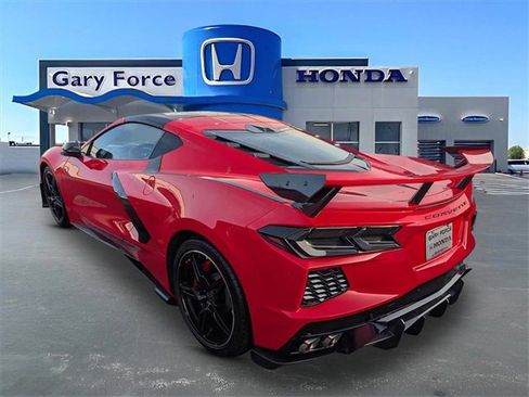 Used 2023 Chevrolet Corvette Stingray Preferred Cpe w/ 2LT image 3