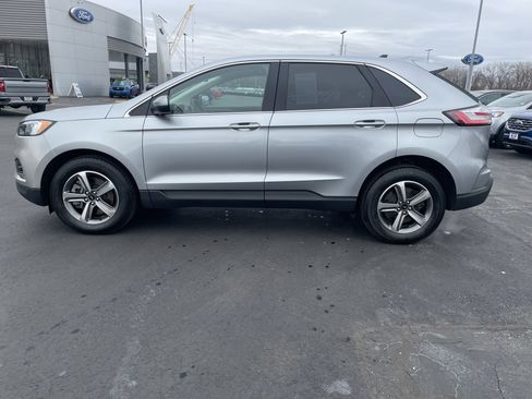 Used 2024 Ford Edge SEL w/ Convenience Package image 2