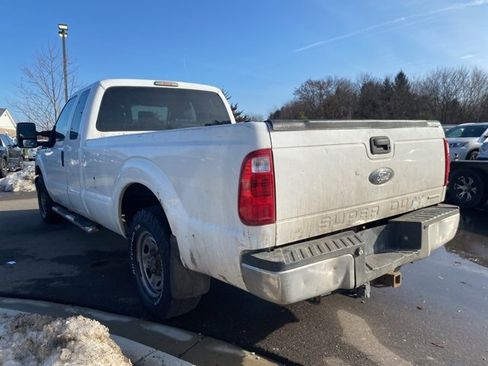 Used 2015 Ford F250 XL w/ Power Equipment Group image 4