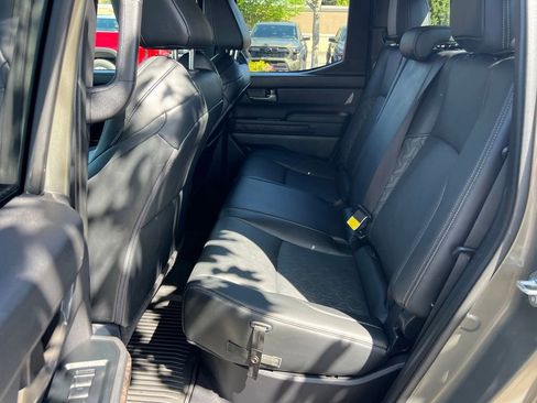 Certified 2025 Toyota Tacoma Limited AWD/4WD image 17