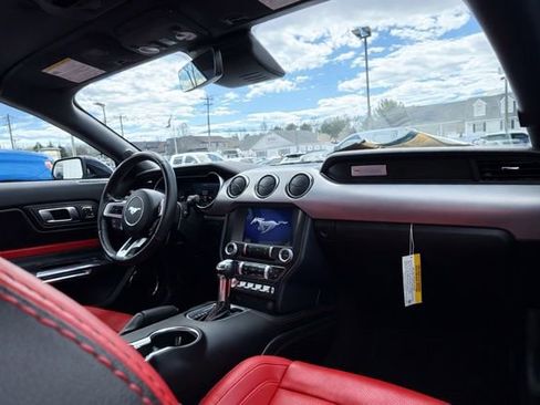 Used 2023 Ford Mustang GT Premium image 19