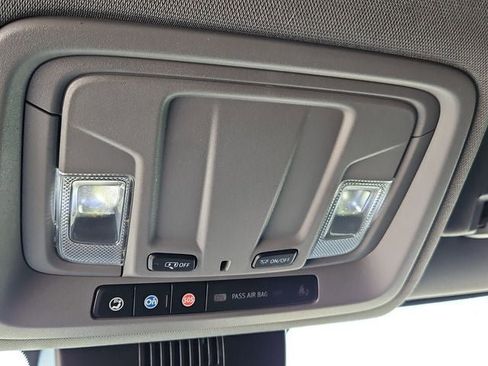 Used 2022 Chevrolet Silverado 1500 LT image 26