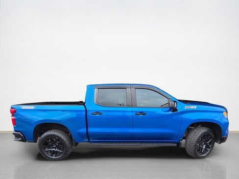 Used 2023 Chevrolet Silverado 1500 LT Trail Boss w/ LT Trail Boss Premium Package AWD/4WD image 2