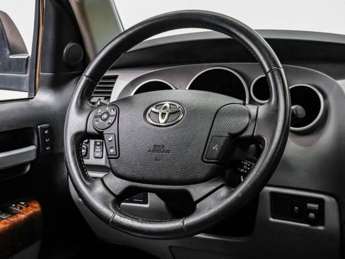Used 2012 Toyota Tundra Limited w/ Memory Pkg AWD/4WD image 18