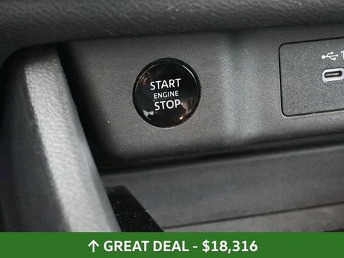 Used 2024 Nissan Rogue S image 26