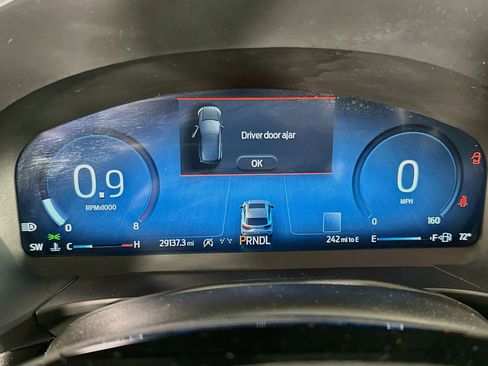 Used 2025 Ford Escape Platinum AWD/4WD image 19