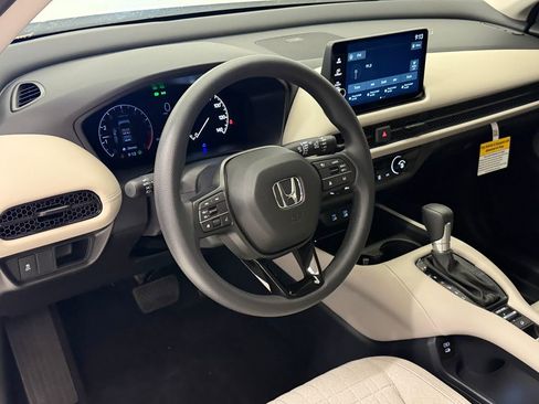 New 2026 Honda HR-V LX image 21