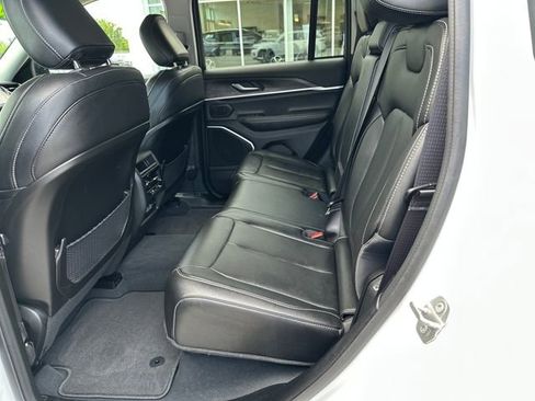 Used 2023 Jeep Grand Cherokee 4WD 4xe image 32