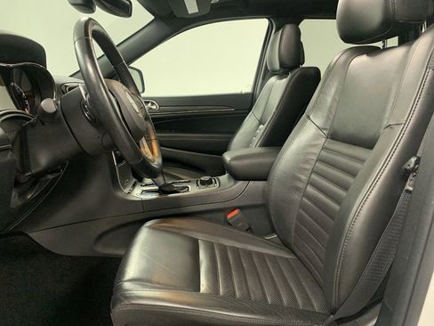 Used 2020 Jeep Grand Cherokee Limited X image 9