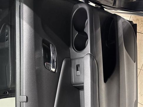 Used 2019 Honda Pilot Touring image 19