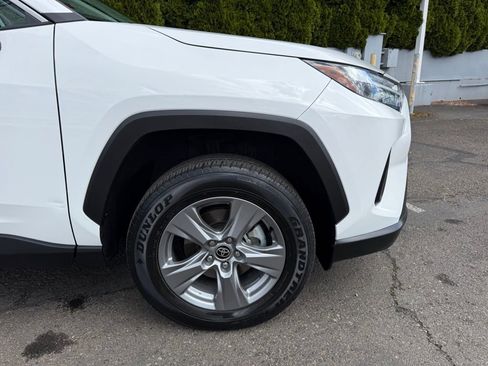 Used 2022 Toyota RAV4 XLE image 12
