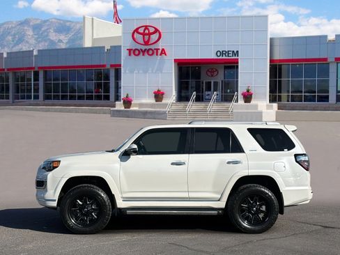 Used 2022 Toyota 4Runner Limited image 6