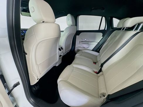 Certified 2025 Mercedes-Benz GLA 250 4MATIC image 23