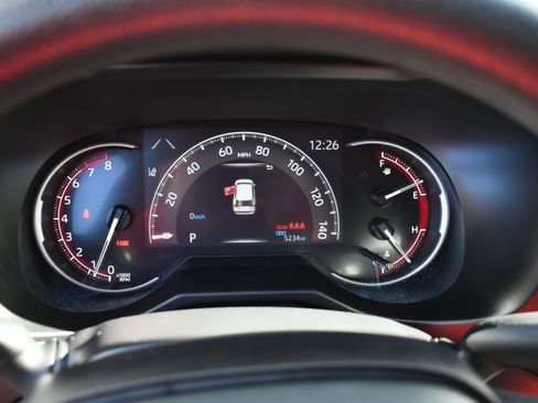 Certified 2025 Toyota RAV4 LE image 31