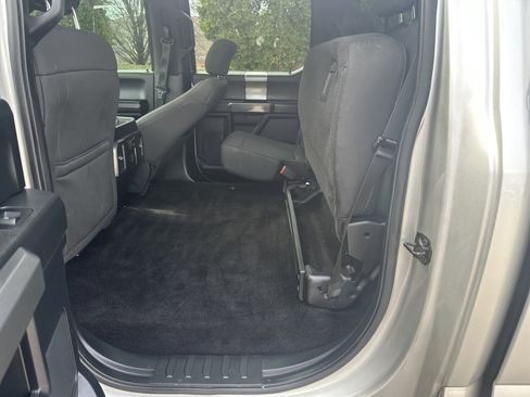 Used 2016 Ford F150 XLT w/ Equipment Group 302A Luxury image 19