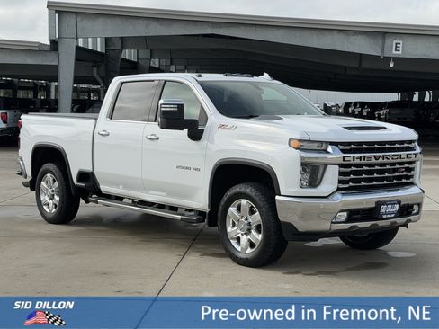 Used 2020 Chevrolet Silverado 2500 LTZ w/ LTZ Plus Package AWD/4WD image 2