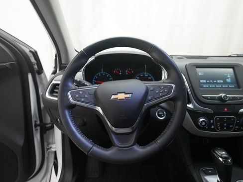 Used 2018 Chevrolet Equinox LT AWD/4WD image 4