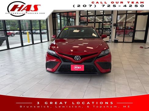 Used 2024 Toyota Camry SE w/ Cold Weather Package AWD/4WD image 9