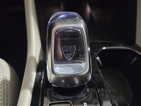 New 2026 Volvo XC40 B5 Ultra w/ Climate Package image 15