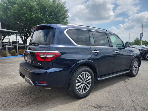 Used 2021 Nissan Armada SL w/ Captain's Chairs Package image 4