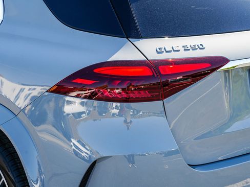 New 2026 Mercedes-Benz GLE 350 4MATIC image 11