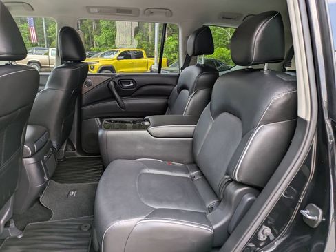 Used 2023 INFINITI QX80 Premium Select w/ All-Season Package RWD image 15