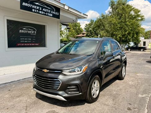 Used 2017 Chevrolet Trax LT AWD/4WD image 6