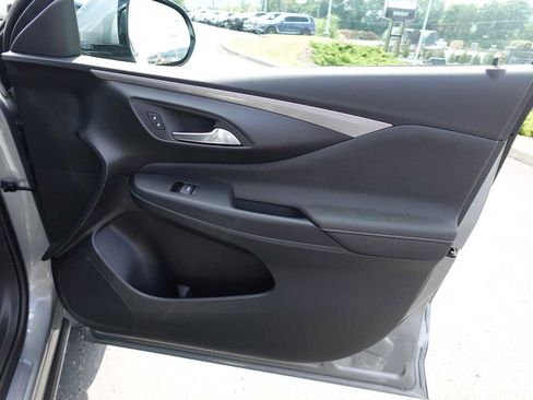 New 2026 Buick Envista Avenir FWD image 29