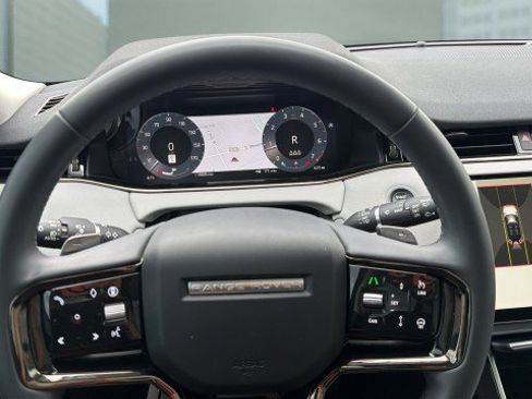 Used 2024 Land Rover Range Rover Evoque S AWD/4WD image 29