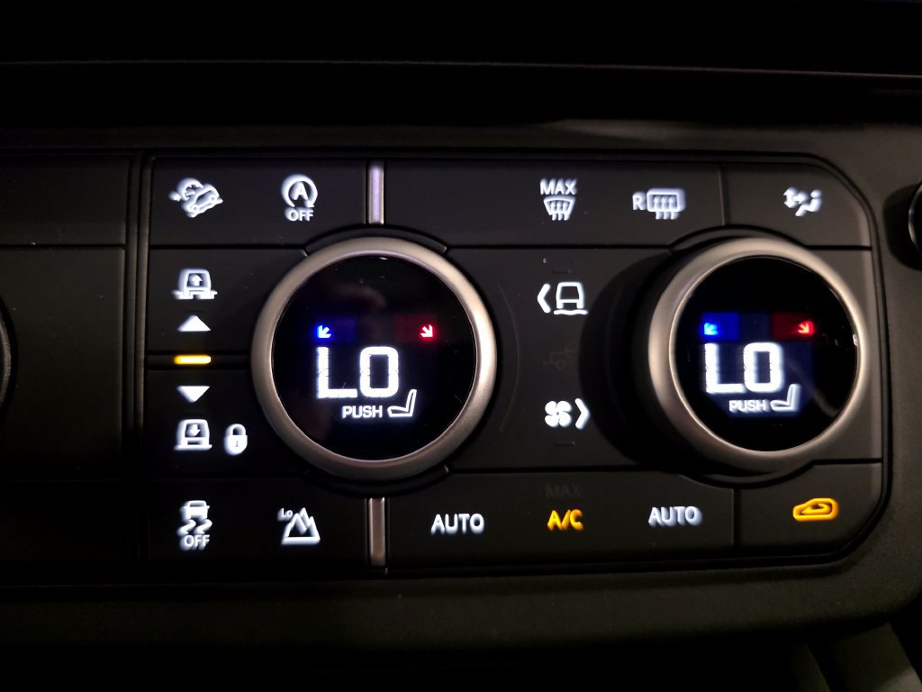 New 2026 Land Rover Defender 110 S AWD/4WD image 29