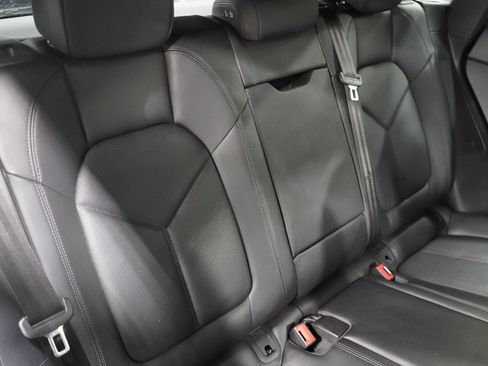 Used 2023 Porsche Macan S AWD/4WD image 21