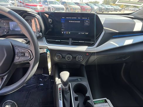 Used 2024 Chevrolet Trax LS w/ Driver Confidence Package FWD image 19