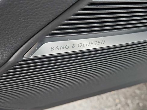 New 2026 Audi Q8 Premium Plus image 13