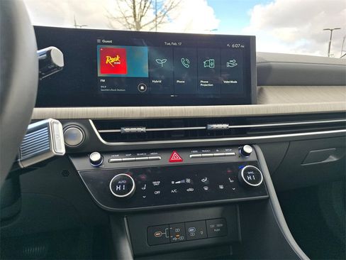 Used 2024 Hyundai Sonata SEL image 18