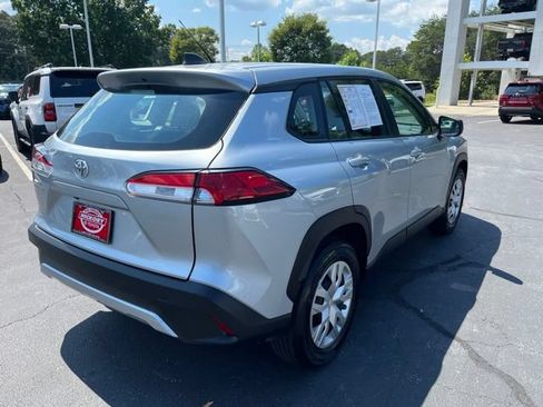 Used 2025 Toyota Corolla Cross L FWD image 7