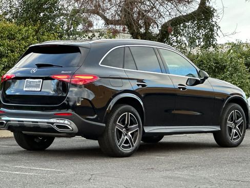 New 2026 Mercedes-Benz GLC 300 4MATIC image 3