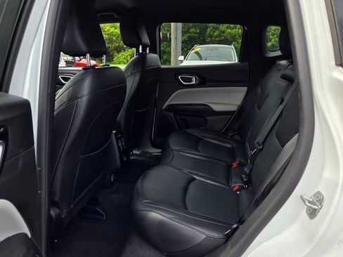 Used 2023 Jeep Compass Limited AWD/4WD image 10