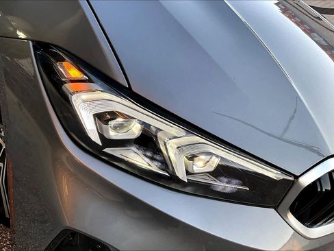 Certified 2023 BMW 330i Sedan w/ Premium Package image 27