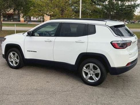 Used 2023 Jeep Compass Latitude image 6