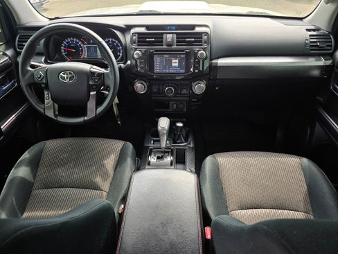 Used 2019 Toyota 4Runner TRD Off-Road AWD/4WD image 18