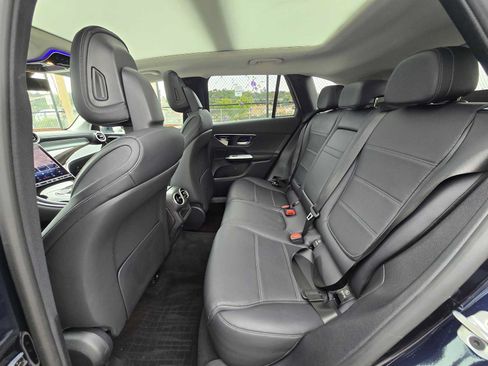 Used 2023 Mercedes-Benz GLC 300 4MATIC image 16