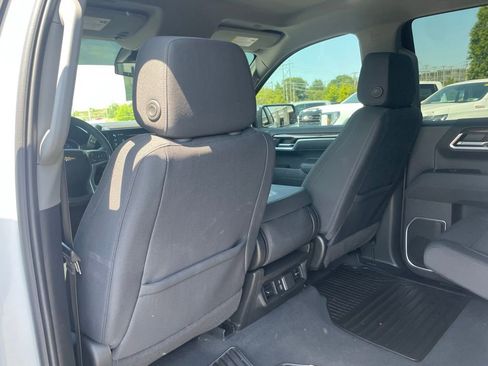 Used 2025 Chevrolet Silverado 1500 LT AWD/4WD image 20